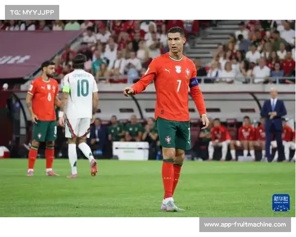 葡萄牙对阵匈牙利首发阵容出炉 C罗领衔 B费维蒂尼亚担当核心 葡萄牙对阵匈牙利首发阵容出炉 C罗领衔 B费维蒂尼亚担当核心