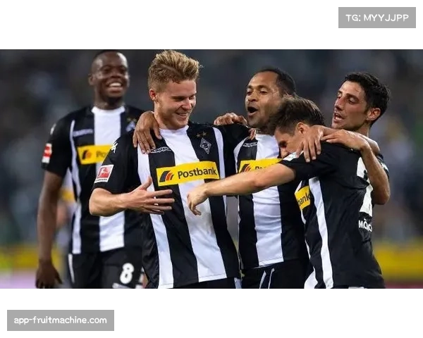 弗赖堡中场拦截：埃格施泰因与霍夫勒的双后腰防守覆盖分析